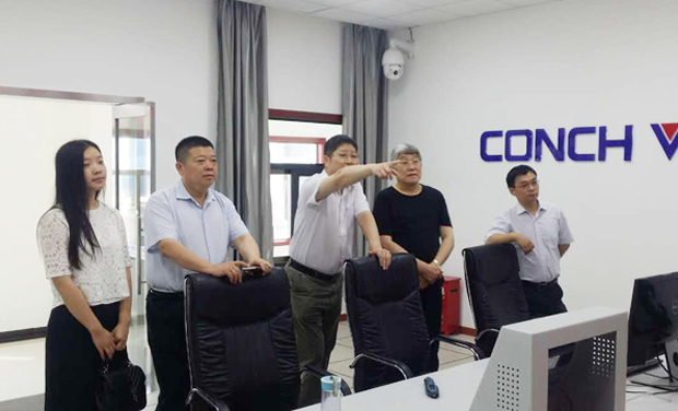 Xinjiang Production and Construction Corps의 Anhui 상공 회의소 회장 인 Sheng Baoren은 방문을 위해 Yaobai Environmental Protection 온라인 카지노에 왔습니다