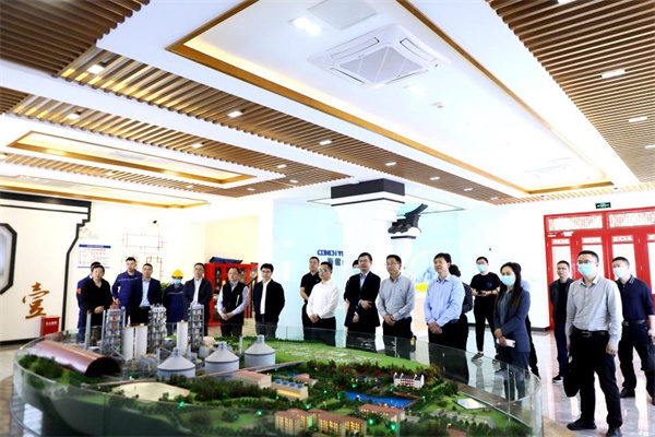 Hu Bin, Anzhou District Party Committee의 비서 및 그의 당은 검사를 위해 Chongqing 온라인 카지노 게임에 갔다