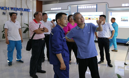 Lu Fenglin, Guangdong 지방 생태 환경부의 2 단계 검사관, 그리고 그의 당은 조사를 위해 Yangchun 카지노 게임 종류 게임 종류을 방문했습니다