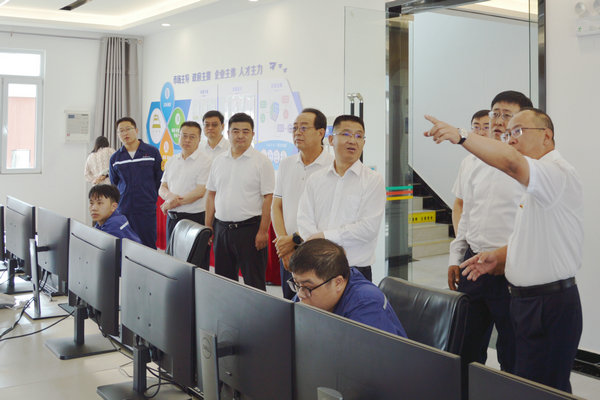 Dingbian 카지노 꽁 머니 주요 프로젝트 전망 팀 방문 율린 코치 환경 보호 연구 및지도 작업