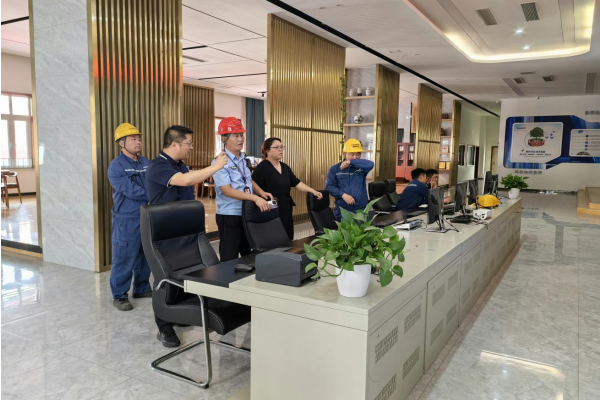 Jiyuan City 환경 법 집행 지점의 당사자는 조사 및지도를 카지노 사이트 게임 Jiyuan Haizhong을 방문했습니다